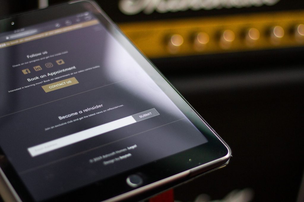 Email Newsletter – Set and Forget